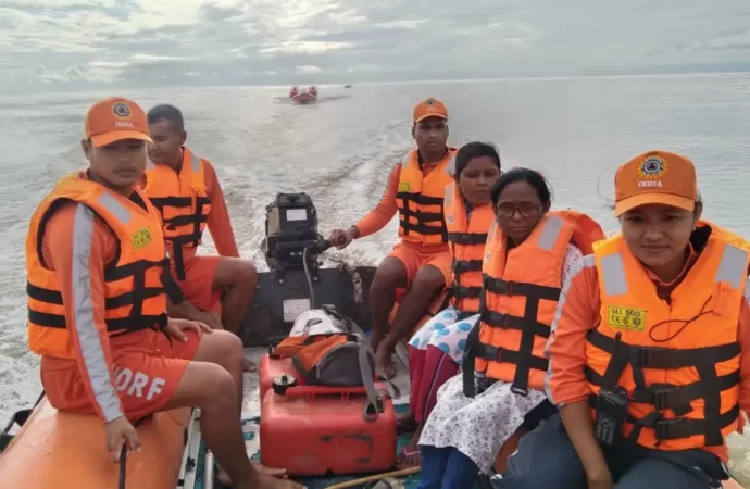 Assam: Medical team stuck in Brahmaputra sandbar rescued