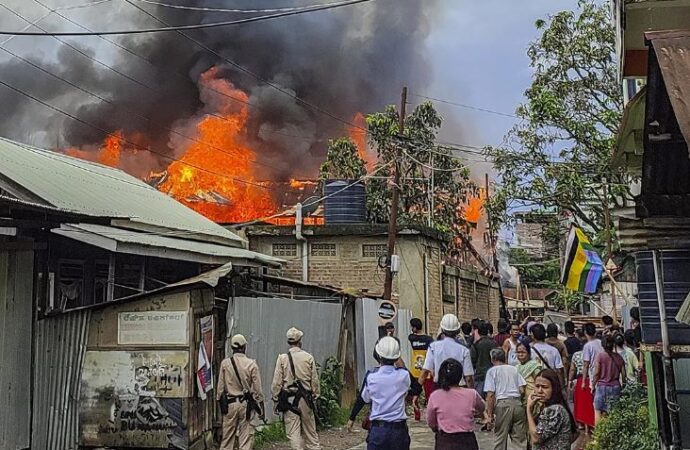 ৩০ জুনলৈ ৰাজ্যখনত ইন্টাৰনেট নিষেধাজ্ঞা কৰাৰ নিৰ্দেশ জাৰি প্ৰশাসনৰ..