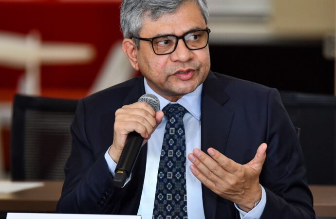 ভাৰত ছেমিকণ্ডাক্টৰ মিছনৰ বাবে বৃহৎ উত্থান: আৰু তিনিটা ছেমিকণ্ডাক্টৰ ইউনিটক অনুমোদন জনায় কেবিনেটে