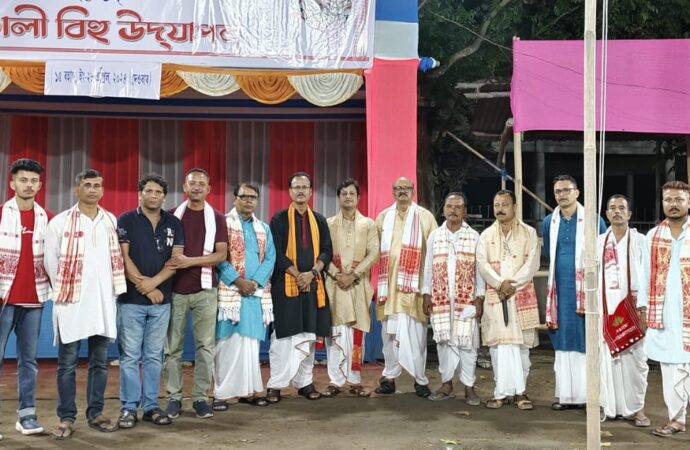 বটদ্ৰৱা কেন্দ্ৰীয় ৰঙালী বিহু উৎসৱৰ সামৰণি, ঢোল-পেঁপা-গগণাৰ মাতেৰে মুখৰিত হ’ল ঐতিহাসিক সতী ৰাধিকা স্মৃতি ক্ষেত্ৰ