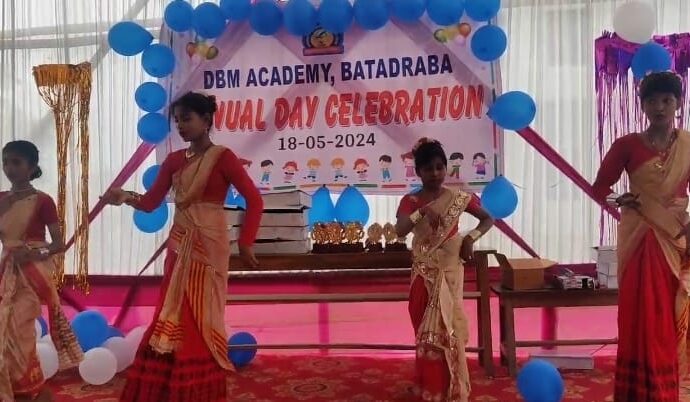 দময়ন্তী বালা মেমৰিয়েল ইংলিছ একাডেমীৰ বাৰ্ষিক দিৱস পালন