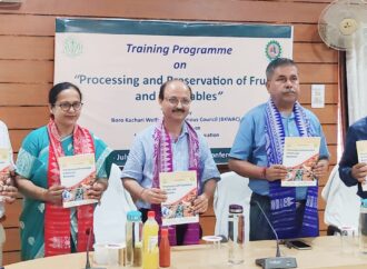 অসম কৃষি বিশ্ববিদ্যালয়ত ফলমূল আৰু শাক-পাচলি সংৰক্ষণ আৰু সংসাধনৰ প্ৰশিক্ষণৰ সামৰণি