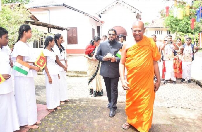কলম্বোত ‘ভাৰত-শ্ৰীলংকা মৈত্ৰী উৎসৱ’ত অসমৰ বিহুক মূল সাংস্কৃতিক আকৰ্ষণ ৰূপে প্ৰদৰ্শন