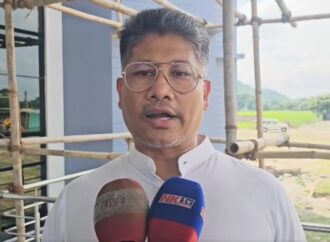 অসমে ছেমিকণ্ডাক্টৰ প্ৰকল্প পোৱা বাবে মল্লিকাৰ্জুনৰ পুত্ৰ প্ৰিয়ংক খাৰ্গেৰ গা জ্বলিছেঃ মন্ত্ৰী হাজৰীকা