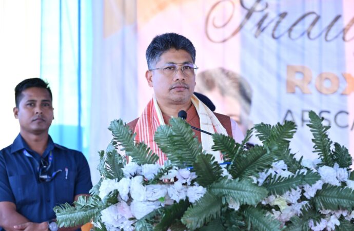 ‘ড০ হিমন্ত বিশ্ব শৰ্মা নেতৃতাধীন চৰকাৰৰ দিনত কোনেও এটকা এটা চাকৰিৰ কাৰণে দিব নালাগে’