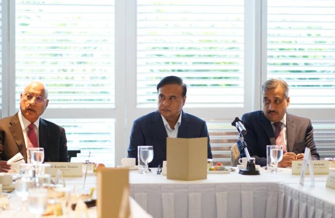 এডভাণ্টেজ আছামৰ ২.০ৰ বিনিয়োগকাৰীক সাক্ষাতৰ উদ্দেশ্যে ছিংগাপুৰত উপস্থিত মুখ্যমন্ত্রী ড০ হিমন্ত বিশ্ব শর্মা