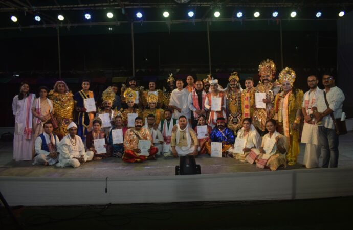‘শিল্পগ্ৰাম’ত গুৱাহাটী প্ৰেছ ক্লাবৰ ‘গান্ধাৰীৰ অভিশাপ’ ভাওনা