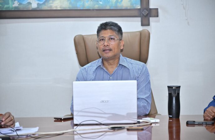🔹ৰাজ্যত বানপানী-গৰাখহনীয়া ৰোধৰ বাবে ৰূপায়ণ কৰা জলসম্পদ বিভাগৰ আঁচনিসমূহৰ অগ্ৰগতিৰ পৰ্যালোচনা মন্ত্ৰী পীযুষ হাজৰীকাৰ