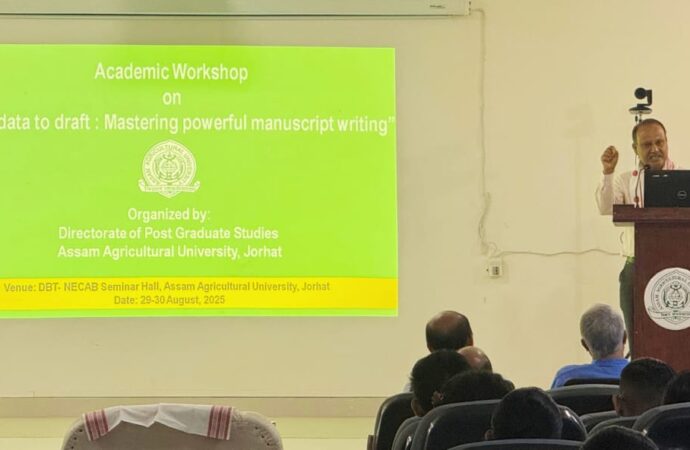 অসম কৃষি বিশ্ববিদ্যালয়ত পাণ্ডুলিপি লিখা কৌশল আয়ত্তকৰণ সন্দৰ্ভত কৰ্মশালা