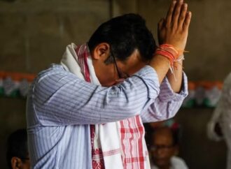 দলীয় কৰ্মীক ভয় কৰে সাংসদ গৌৰব গগৈয়ে