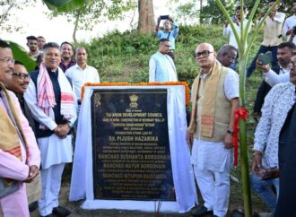 ‘ছয় জনগোষ্ঠীক জনজাতিকৰণ কৰা হ’বই’: শিৱসাগৰত দৃঢ় মন্তব্য পীয়ুষ হাজৰিকাৰ