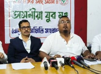 অসমৰ মুখ্যমন্ত্ৰী ইমান শক্তিশালী যে ইচ্ছা কৰিলে বাংলাদেশ উৰুৱাই দিব পাৰে: আকাশ শইকীয়া