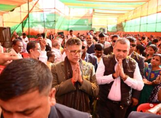 কাছাৰ জিলাত কেইবাটাও কাৰ্যসূচীৰে মন্ত্ৰী পীযুষ হাজৰীকা: জলসম্পদ বিভাগৰ আঁচনি আৰু মৈত্ৰী আঁচনিৰ অধীনত থানাৰ নতুন গৃহৰ আধাৰশিলা স্থাপন